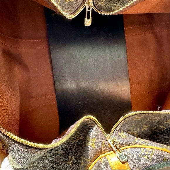 Louis Vuitton Keepall 50 Brown and Tan Monogram Bag - Picture 9 of 9
